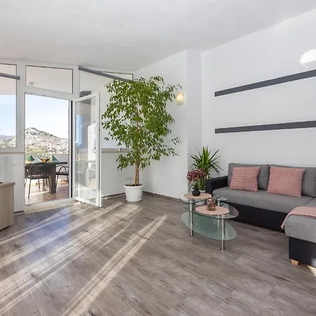 Apartament Gorgeous In