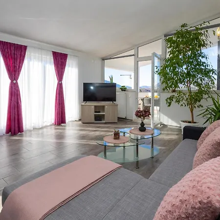 Apartament Gorgeous In *